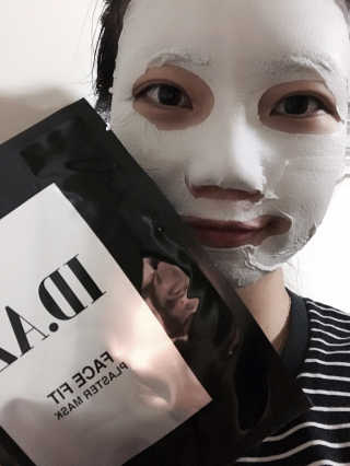 아이디플라코스메틱 페이스핏 플라스터 마스크 — 4.5점을 준 리뷰어가 2020년 6월 올린 사용 사진