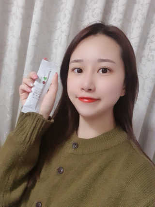 유유네이처 머빈스 젤리 레드비트 콜라겐 — 5점을 준 리뷰어가 2020년 4월 올린 사용 사진