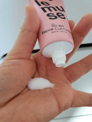 ATS스타일 뮤즈 ATS 스타일 뮤즈 리페어 컬 크림 50ml X 2EA — 5점을 준 리뷰어가 2020년 11월 올린 사용 사진