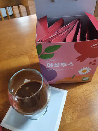이로아 디어 여성주스_10포 — 3점을 준 리뷰어가 2020년 10월 올린 사용 사진