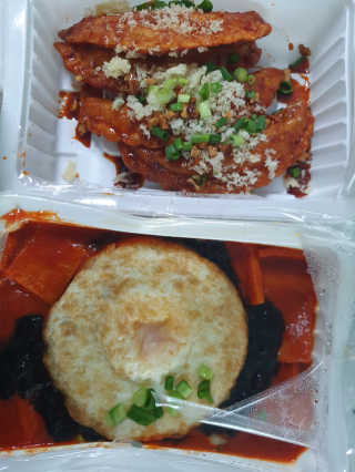 죠스떡볶이 [죠스푸드] 짜빠떡볶이+떡또그+범벅만두 신메뉴 3종 — 4점을 준 리뷰어가 2020년 4월 올린 사용 사진