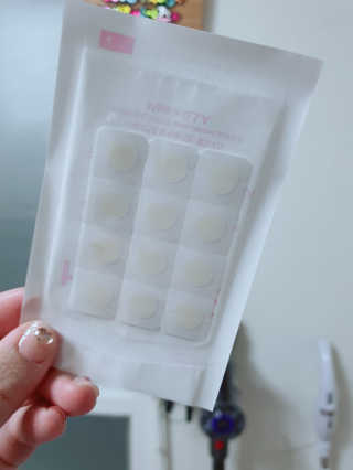 엘라밴드 하이드로 도트 스팟패치 12mm, 10mm — 5점을 준 리뷰어가 2020년 10월 올린 사용 사진