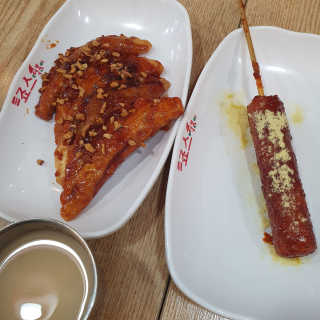 죠스떡볶이 [죠스푸드] 짜빠떡볶이+떡또그+범벅만두 신메뉴 3종 — 4점을 준 리뷰어가 2020년 4월 올린 사용 사진