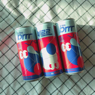 [칼로리 걱정 NO 제로칼로리 탄산음료]  부담없이 즐기는 부르르Brrr~~ 제로 콜라 — 5점을 준 리뷰어가 2020년 12월 올린 사용 사진