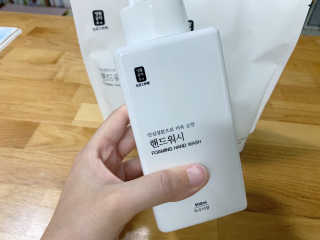 [생활공작소]핸드워시 용기 500ml 1개+리필 400ml 2개 — 5점을 준 리뷰어가 2020년 8월 올린 사용 사진