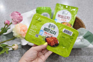[풀무원] 들기름 볶음김치, 톡톡 김치, 깔끔한 김치 — 5점을 준 리뷰어가 2020년 6월 올린 사용 사진