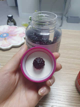 엔젯오리진 삼부커스 비타민 C, D 아연 3000 — 5점을 준 리뷰어가 2020년 5월 올린 사용 사진