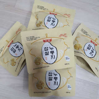 [꾸콤] 참참 전통 찹쌀 누룽지 일주일세트 60g x 5 — 5점을 준 리뷰어가 2020년 11월 올린 사용 사진