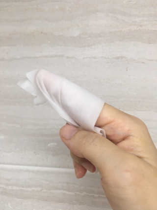 100도 이상에서 삶아 멸균 안심 아이수 구강 티슈 — 4.5점을 준 리뷰어가 2020년 10월 올린 사용 사진