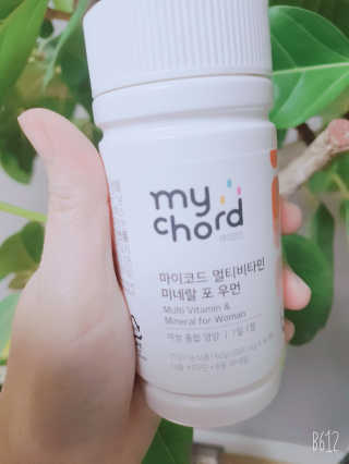 JW중외제약 마이코드 멀티비타민미네랄 포 우먼 — 5점을 준 리뷰어가 2020년 8월 올린 사용 사진