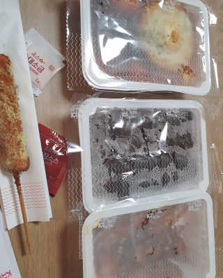 죠스떡볶이 [죠스푸드] 짜빠떡볶이+떡또그+범벅만두 신메뉴 3종 — 4점을 준 리뷰어가 2020년 4월 올린 사용 사진