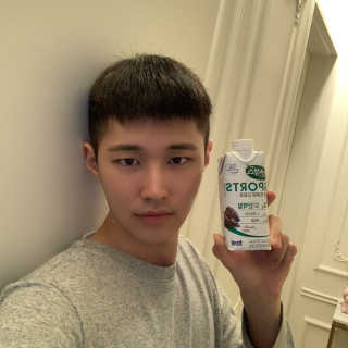 셀렉스스포츠 셀렉스 스포츠 드링크 초콜릿 _ 330ml x 12팩 — 5점을 준 리뷰어가 2020년 10월 올린 사용 사진
