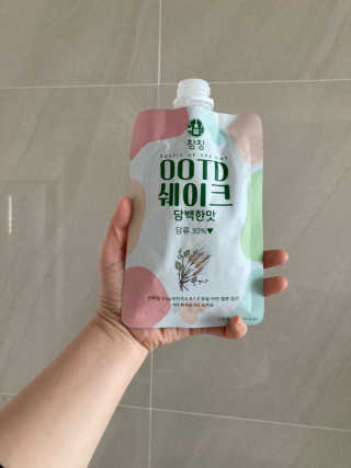 [꾸콤] 참참 OOTD쉐이크 담백한 일주일세트 50g x 5 — 5점을 준 리뷰어가 2020년 10월 올린 사용 사진