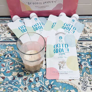 [꾸콤] 참참 OOTD쉐이크 고단백 일주일세트 50g x 5 — 3점을 준 리뷰어가 2020년 10월 올린 사용 사진
