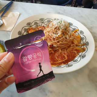 [감량공식] 다이어트 건강기능식품 신규 캠페인 — 3.5점을 준 리뷰어가 2020년 4월 올린 사용 사진