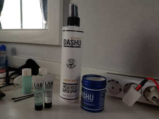 다슈코리아 다슈 포 맨 프리미엄 메가 홀드 슈퍼 스프레이 250ml — 5점을 준 리뷰어가 2020년 6월 올린 사용 사진