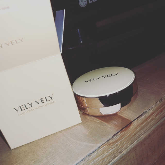 VELY VELY 아우라 허니 글로우 쿠션 리뷰 사진