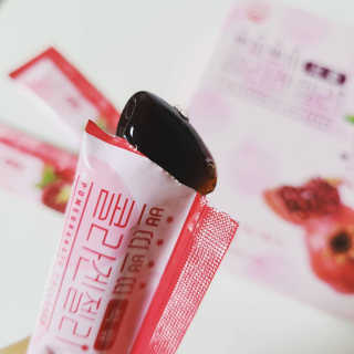 헬스업_쁘띠쁘띠석류콜라겐젤리_20g x 14포 — 5점을 준 리뷰어가 2020년 9월 올린 사용 사진