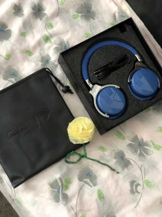SEVIZ Bluetooth Headphones 10 3color — 5점을 준 리뷰어가 2020년 7월 올린 사용 사진