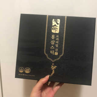 헬스업_천명진프리미엄홍삼스틱_10ml x 30포 — 5점을 준 리뷰어가 2020년 8월 올린 사용 사진