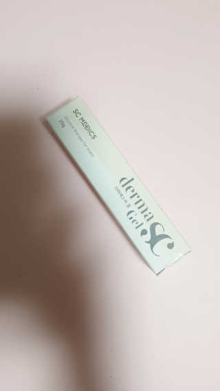 derma SC-Gel 더마에스씨 겔 20g — 5점을 준 리뷰어가 2020년 4월 올린 사용 사진