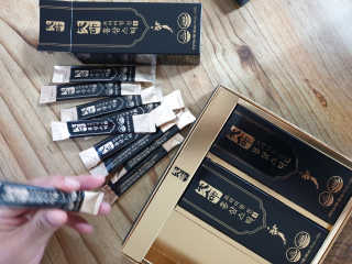 헬스업_천명진프리미엄홍삼스틱_10ml x 30포 — 5점을 준 리뷰어가 2020년 7월 올린 사용 사진