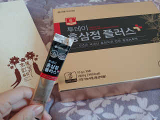 서울약사신협_투데이홍삼정플러스스틱_10g x 30포 — 5점을 준 리뷰어가 2020년 12월 올린 사용 사진
