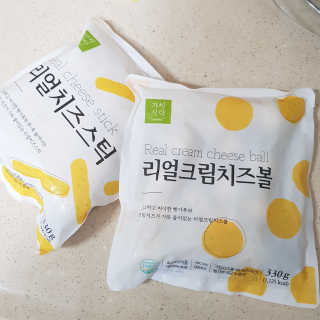 가치식탁 리얼치즈스틱, 리얼크림치즈볼 — 5점을 준 리뷰어가 2020년 8월 올린 사용 사진