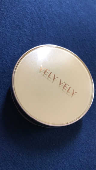 VELY VELY 아우라 허니 글로우 쿠션 — 5점을 준 리뷰어가 2020년 4월 올린 사용 사진