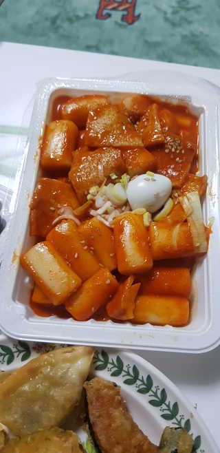 죠스떡볶이 [죠스푸드] 짜빠떡볶이+떡또그+범벅만두 신메뉴 3종 — 5점을 준 리뷰어가 2020년 4월 올린 사용 사진