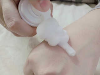 웰리카_V CARE 웰리카 락토 리프레싱 이너클렌저 — 5점을 준 리뷰어가 2020년 12월 올린 사용 사진