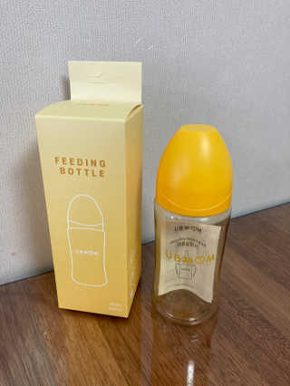 유비맘 PPSU 젖병 노꼭지_260ml_컬러 랜덤 발송 — 5점을 준 리뷰어가 2020년 6월 올린 사용 사진