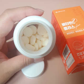 서울약사신협_비타민C플러스_1,200mg x 60정 — 4.5점을 준 리뷰어가 2020년 11월 올린 사용 사진