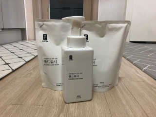 [생활공작소]핸드워시 용기 500ml 1개+리필 400ml 2개 — 5점을 준 리뷰어가 2020년 8월 올린 사용 사진