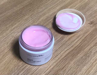 어글리프루프 크림 스탑디어글리 핑크모먼트 50ml — 5점을 준 리뷰어가 2020년 11월 올린 사용 사진