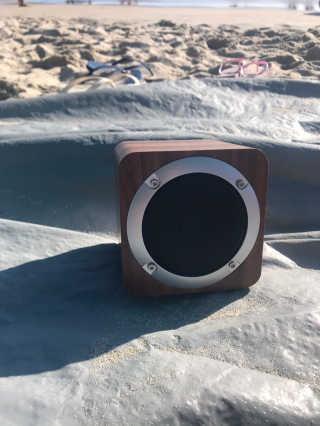 SEVIZ MINI10W 레트로 블루투스 스피커 — 5점을 준 리뷰어가 2020년 9월 올린 사용 사진
