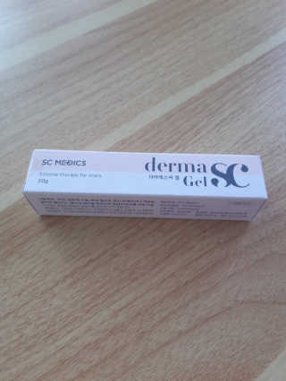 derma SC-Gel 더마에스씨 겔 20g — 4점을 준 리뷰어가 2020년 4월 올린 사용 사진