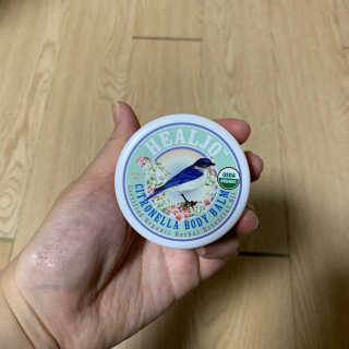 힐조 시트로넬라 바디밤 30g — 3점을 준 리뷰어가 2020년 5월 올린 사용 사진