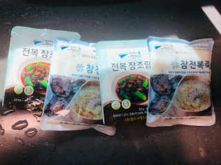 바다는다웰빙이다 완도사랑 전복죽 250g - 2팩 + 전복장조림 2팩 — 4점을 준 리뷰어가 2020년 11월 올린 사용 사진
