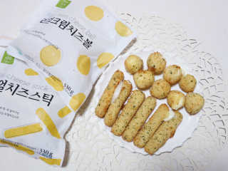 가치식탁 리얼치즈스틱, 리얼크림치즈볼 — 5점을 준 리뷰어가 2020년 9월 올린 사용 사진