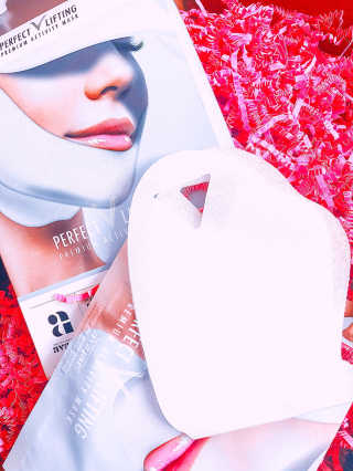아 바자르 퍼펙트 브이 리프팅 프리미엄 액티비티 마스크 — 5점을 준 리뷰어가 2021년 1월 올린 사용 사진