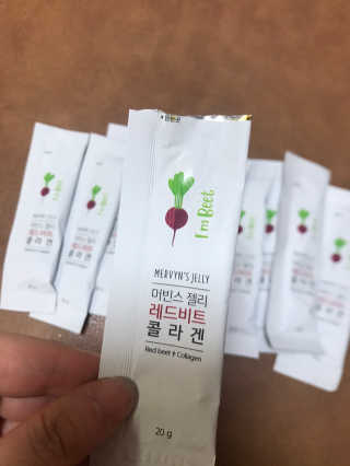 유유네이처 머빈스 젤리 레드비트 콜라겐 — 5점을 준 리뷰어가 2020년 5월 올린 사용 사진