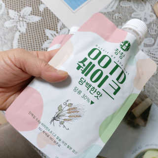 [꾸콤] 참참 OOTD쉐이크 담백한 일주일세트 50g x 5 — 5점을 준 리뷰어가 2020년 11월 올린 사용 사진