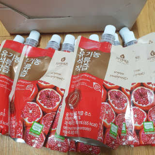 자연에온 유기농 석류 착즙 100mL 10개입 2BOX — 4점을 준 리뷰어가 2020년 11월 올린 사용 사진