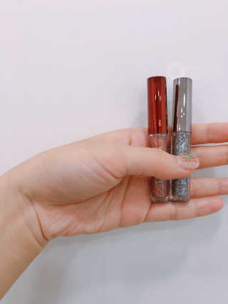 [블랙루즈] 펄블리 아이 글리터 유니버스 2종 — 5점을 준 리뷰어가 2020년 10월 올린 사용 사진