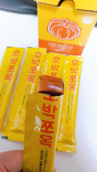 조은약초 국산 늙은 호박즙 호박쪼옥 젤리 20g x 15포 — 5점을 준 리뷰어가 2020년 6월 올린 사용 사진
