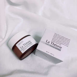 La Theorie Hydrating Ingredients | 하이드레이팅 인그레이디언츠 — 5점을 준 리뷰어가 2020년 5월 올린 사용 사진
