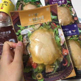 바로 먹는 아침 실온보관 닭가슴살 6종 — 5점을 준 리뷰어가 2020년 9월 올린 사용 사진