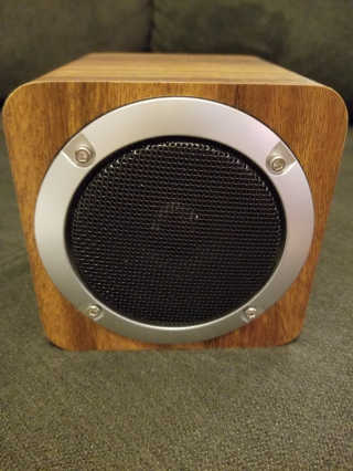 SEVIZ MINI10W 레트로 블루투스 스피커 — 5점을 준 리뷰어가 2020년 9월 올린 사용 사진