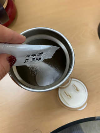 무디메이드 MUDI 텀블러 클리너 2세트 — 5점을 준 리뷰어가 2020년 6월 올린 사용 사진